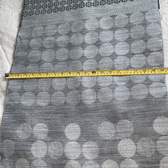 Talbots Gray Polka Dot Scarf Wrap EUC - Picture 7 of 14